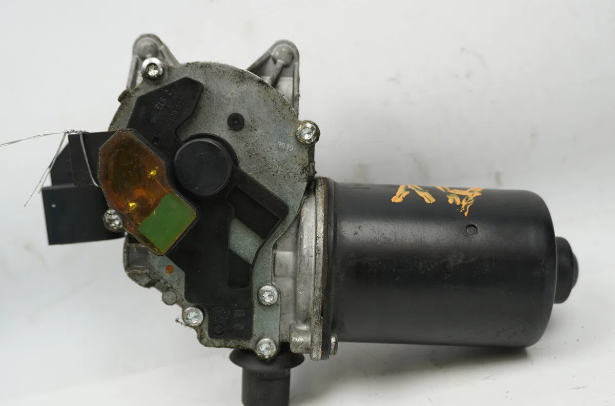 Moteur essuie-glace avant Mercedes-benz CLASSE B Sports Tourer (W245) B 180 cdi (245.207) (2005-2011) 5 portes occasion