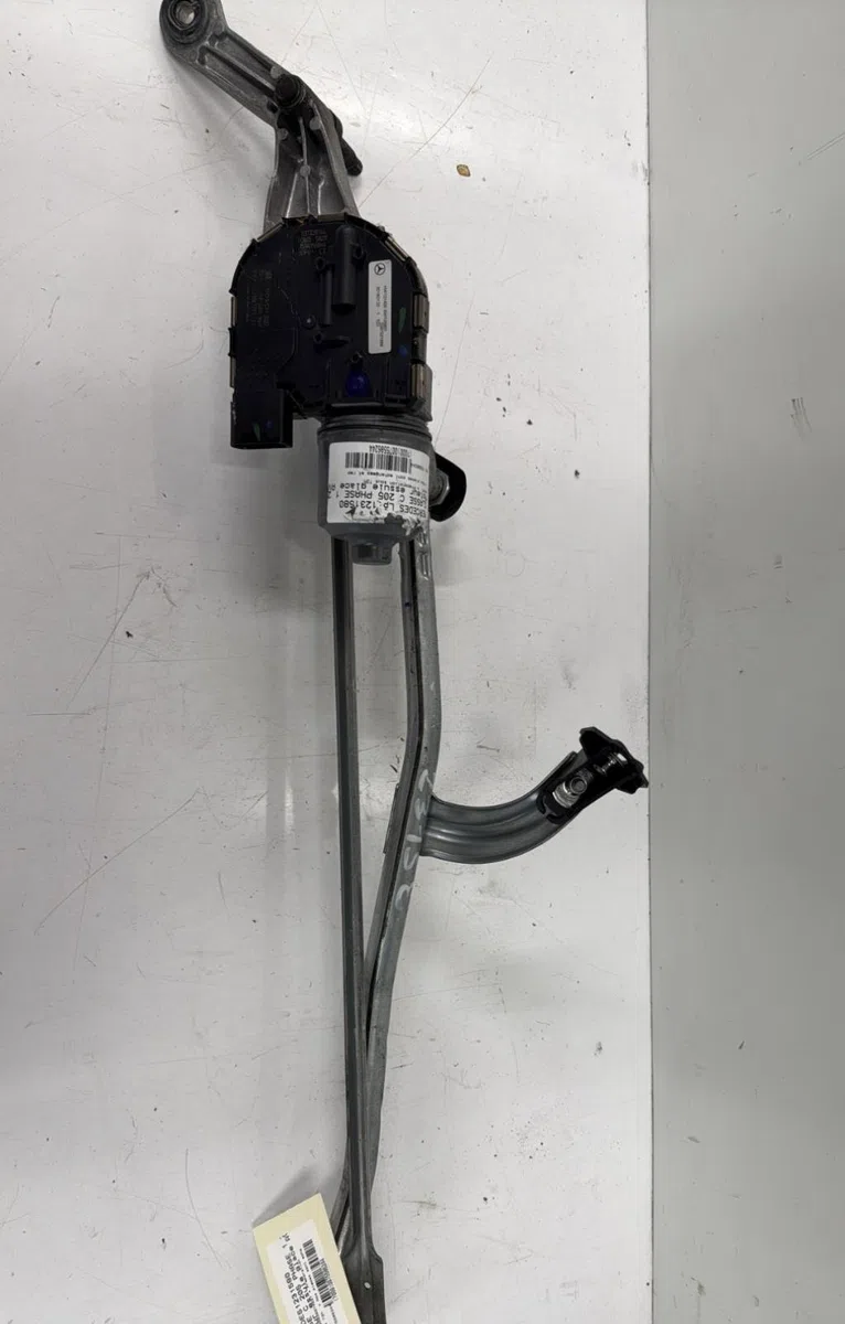 Moteur essuie-glace avant Mercedes-benz CLASSE C (W205) C 350 e (205.047) (2015-2018) occasion