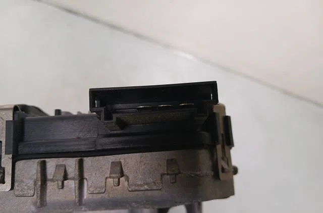 Moteur essuie-glace avant Mercedes-benz CLASSE E (W211) E 200 cdi (211.004) (2002-2008) occasion
