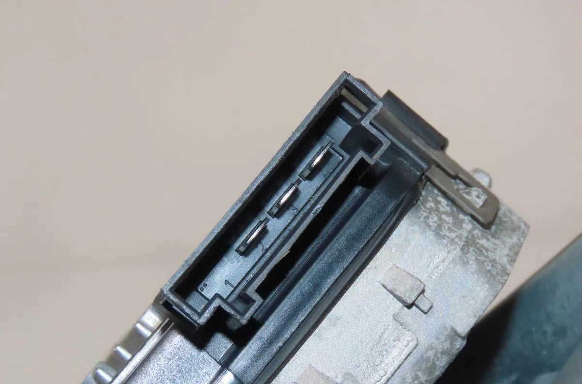 Moteur essuie-glace avant Mercedes-benz CLASSE E (W211) E 320 cdi (211.026) (2002-2008) occasion