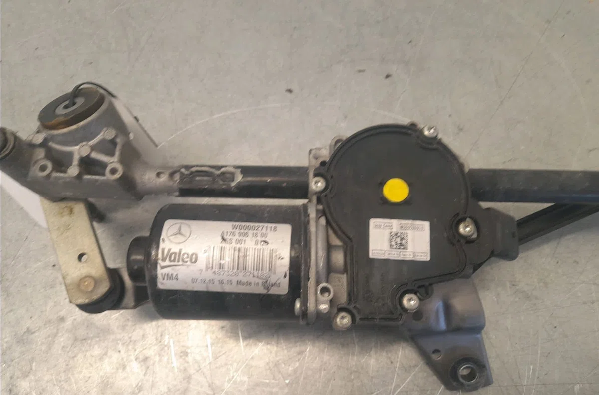 Moteur essuie-glace avant Mercedes-benz CLASSE GLA (X156) Gla 180 (156.942) (2015) occasion