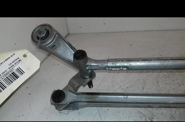 Moteur essuie-glace avant Mercedes-benz VITO Camionnette (W447) 114 cdi (447.601, 447.603, 447.605) (2014) occasion