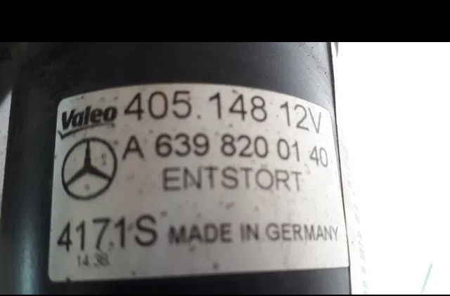 Moteur essuie-glace avant Mercedes-benz VITO - MIXTO Camionnette (W639) 110 cdi (639.601, 639.603, 639.605) (2010) occas