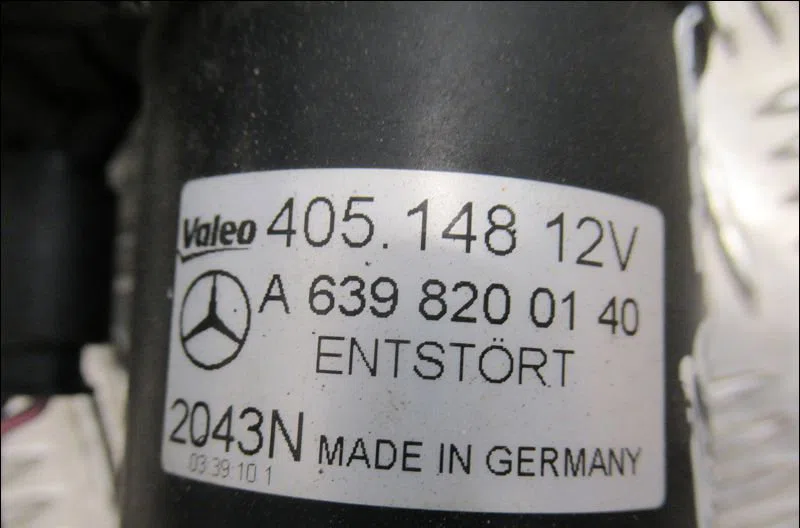 Moteur essuie-glace avant Mercedes-benz VITO - MIXTO Camionnette (W639) 116 cdi (639.601, 639.603, 639.605) (2010) occas