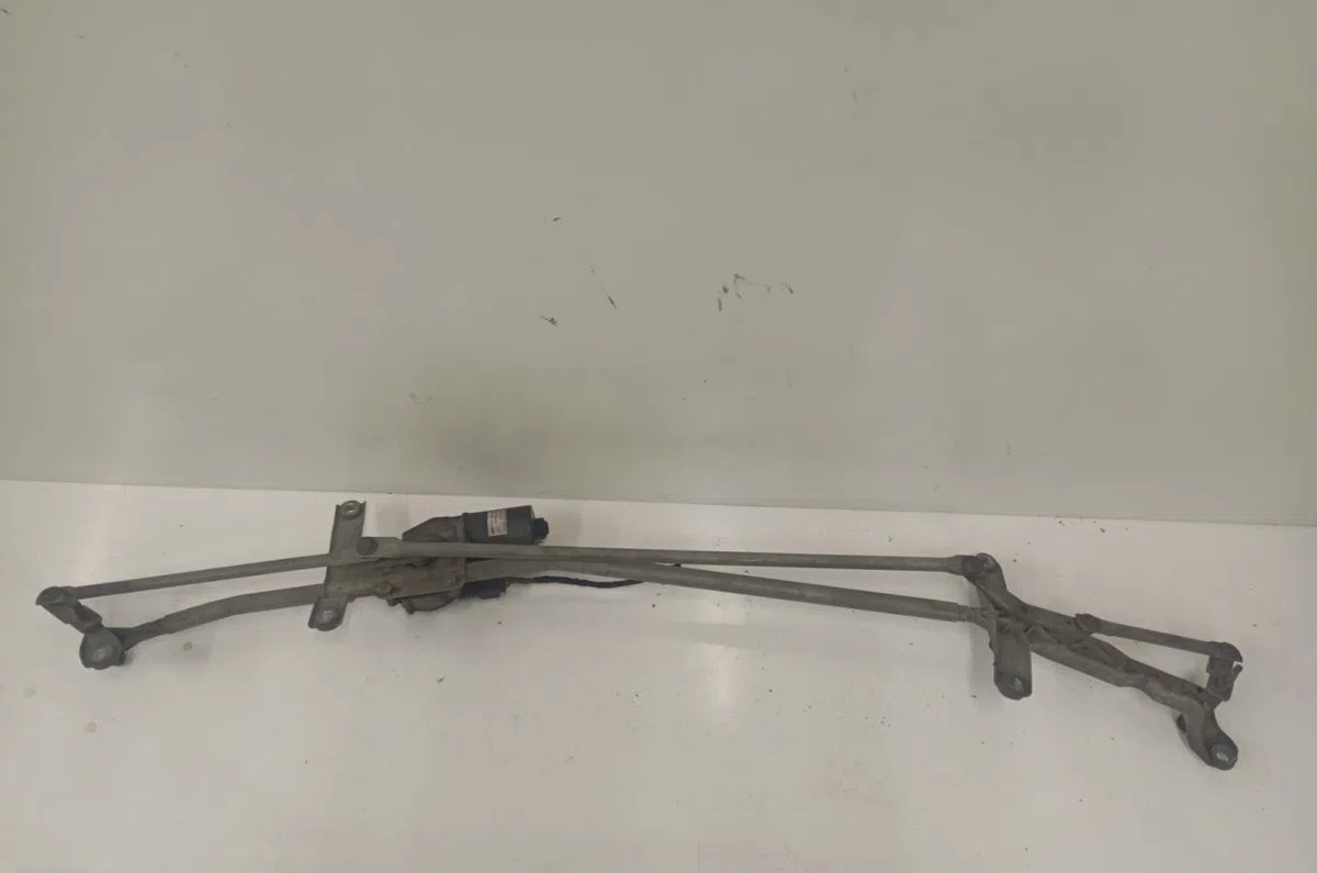 Moteur essuie-glace avant Mercedes-benz VITO - MIXTO Camionnette (W639) 120 cdi (639.601, 639.603, 639.605) (2006) occas