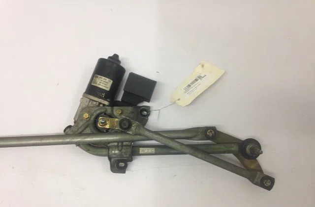 Moteur essuie-glace avant MERCEDES CLASSE A I 1998 occasion
