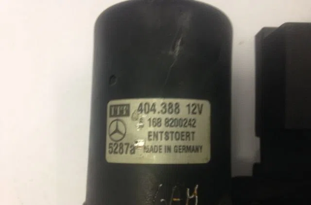 Moteur essuie-glace avant MERCEDES CLASSE A I 1998 occasion