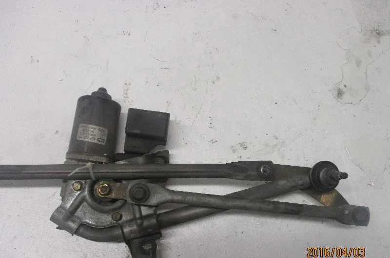 Moteur essuie-glace avant MERCEDES CLASSE A I 2000 occasion