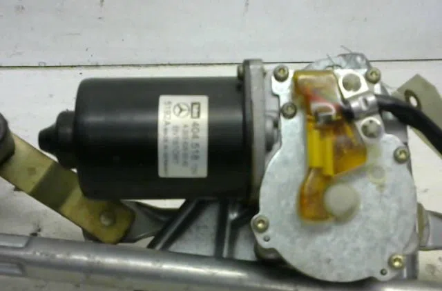 Moteur essuie-glace avant MERCEDES CLASSE C occasion