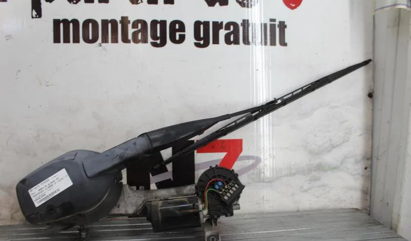 Moteur essuie-glace avant MERCEDES CLASSE E 210 PHASE 2 occasion