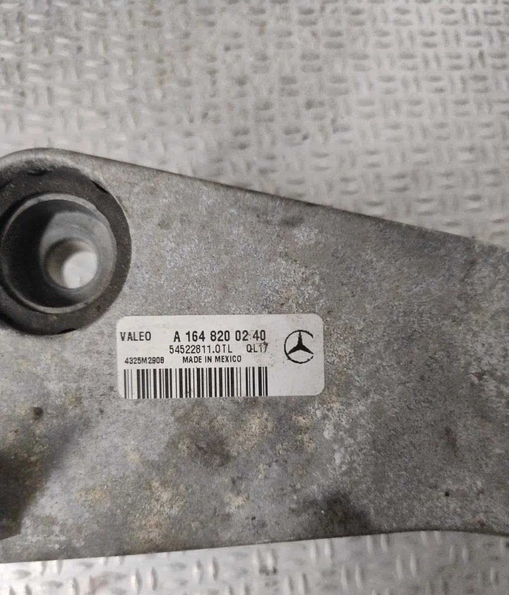 Moteur essuie-glace avant MERCEDES CLASSE M 164  CLASSE M 164 PHASE 2 occasion