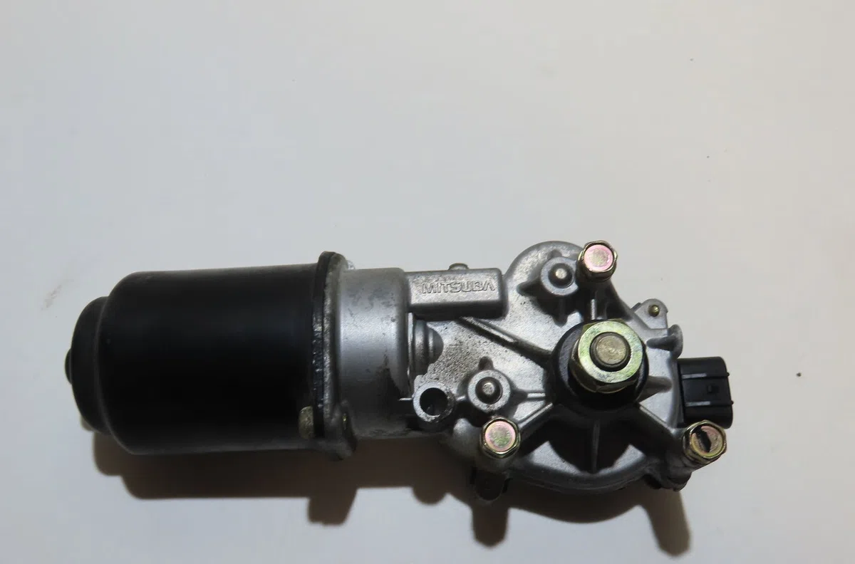 Moteur essuie-glace avant Nissan 350Z Coupé (Z33) 3.5 (2003-2006) occasion