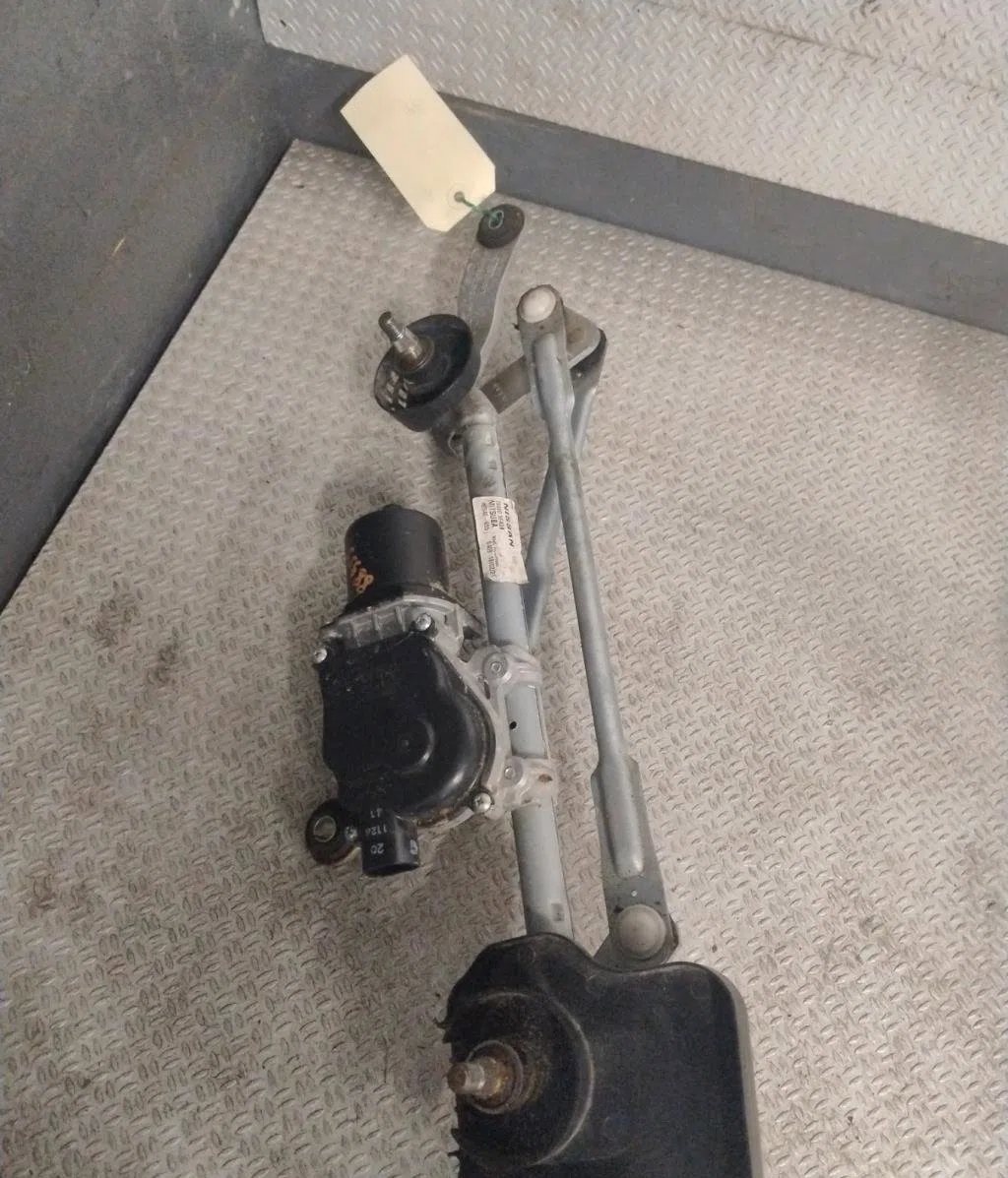 Moteur essuie-glace avant NISSAN MICRA 5  MICRA 5 occasion