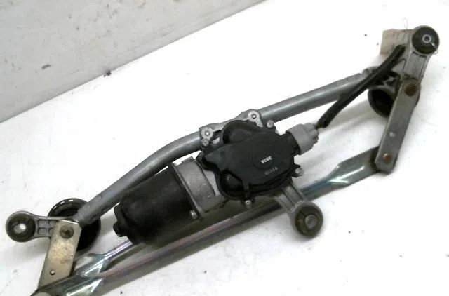 Moteur essuie-glace avant NISSAN MICRA occasion