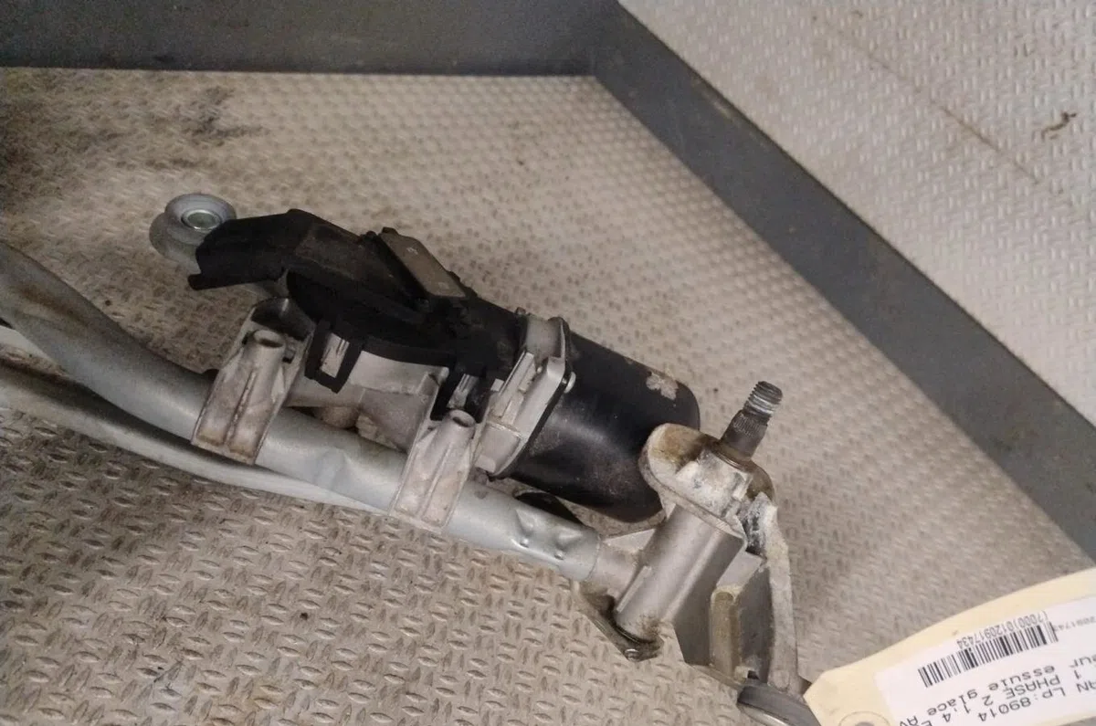 Moteur essuie-glace avant NISSAN NOTE 1  NOTE 1 PHASE 2 occasion