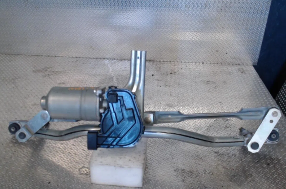 Moteur essuie-glace avant NISSAN NV300  0 occasion