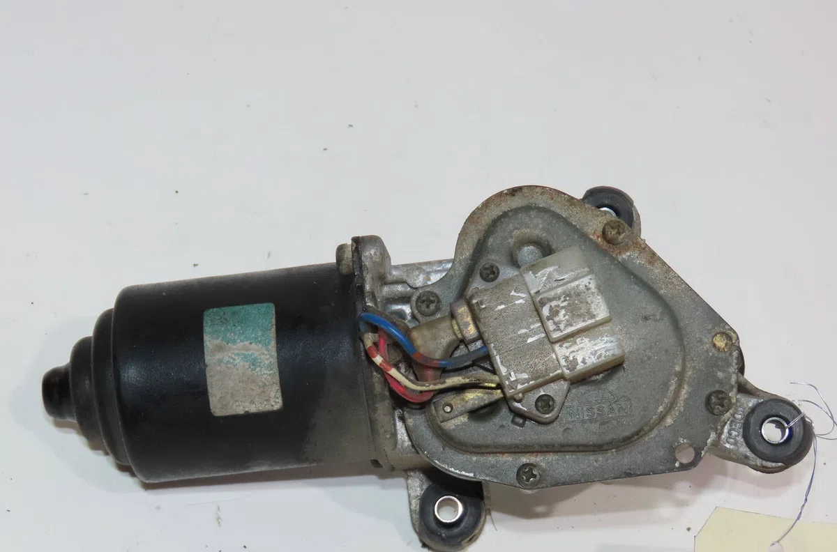 Moteur essuie-glace avant Nissan PICK UP (D22) 2.5 td 4wd (1998-2005) occasion