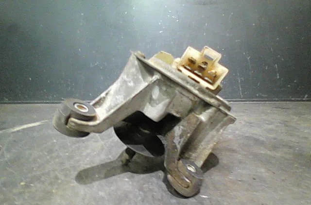 Moteur essuie-glace avant Nissan TERRANO I (WD21) 2.7 td 4wd (1989-1996) occasion