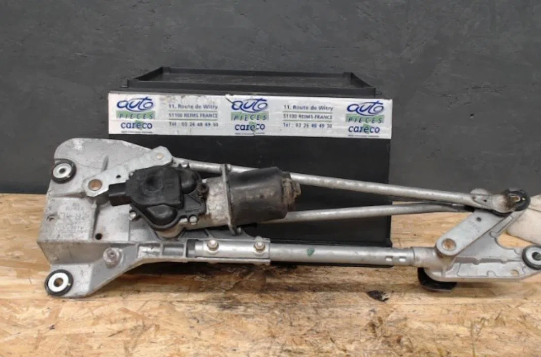 Moteur essuie-glace avant NISSAN X-TRAIL 1  X-TRAIL 1 PHASE 2 occasion