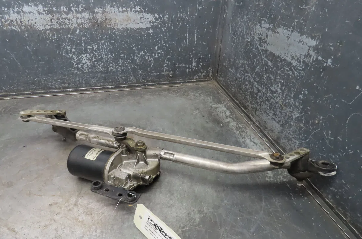 Moteur essuie-glace avant OPEL ASTRA 1999 occasion