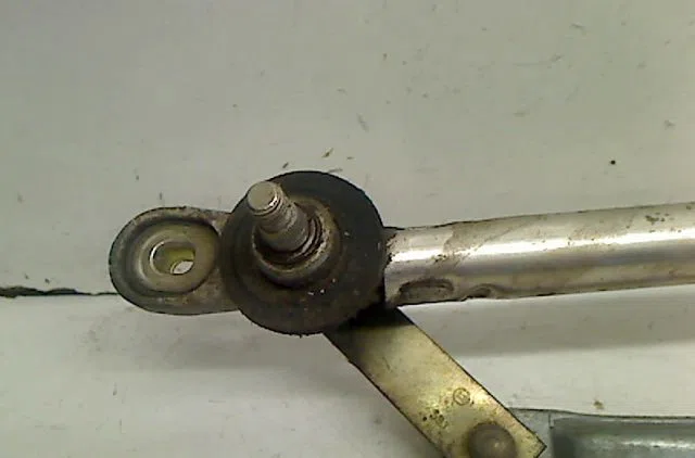 Moteur essuie-glace avant Opel ASTRA G A trois volumes (T98) 1.6 16v (f69) (1998-2005) occasion