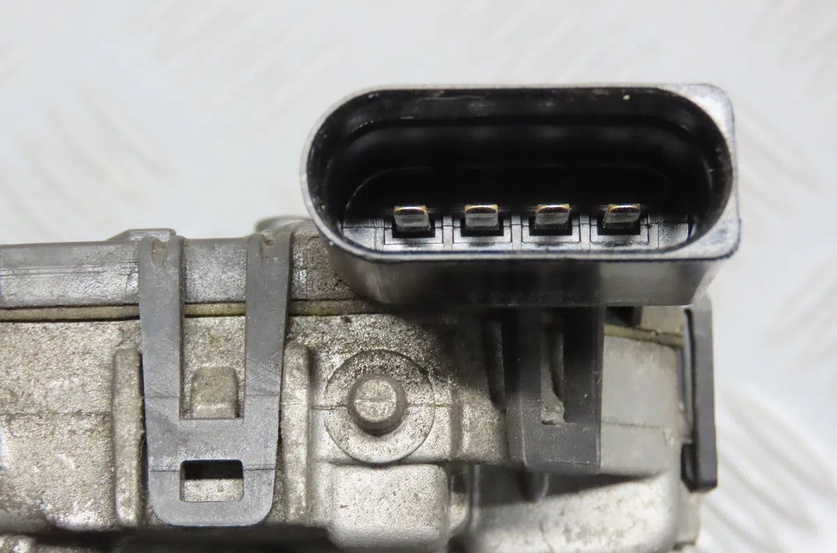 Moteur essuie-glace avant Opel ASTRA H (A04) 1.7 cdti (l48) (2004-2010) 5 portes occasion