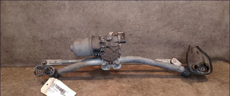 Moteur essuie-glace avant Opel ASTRA H (A04) 1.9 cdti 16v (l48) (2004-2010) occasion