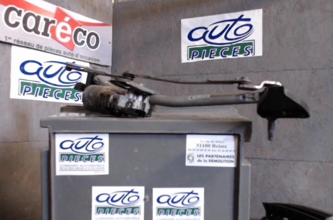 Moteur essuie-glace avant OPEL ASTRA H  ASTRA H PHASE 1 occasion