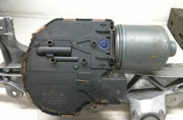 Moteur essuie-glace avant Opel ASTRA J GTC 1.4 (08) (2011-2015) occasion