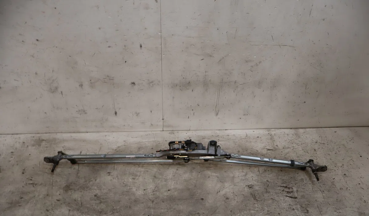 Moteur essuie-glace avant Opel ASTRA K (B16) 1.0 turbo (68) (2015) occasion