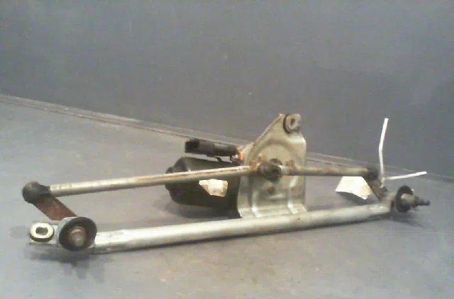 Moteur essuie-glace avant OPEL CORSA 1998 occasion