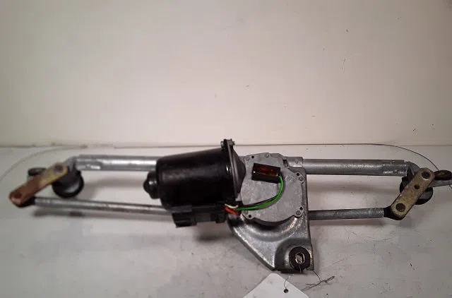 Moteur essuie-glace avant Opel CORSA B (S93) 1.0 i 12v (f08, f68, m68) (1996-2000) occasion