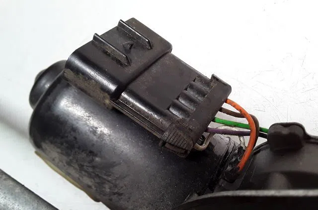 Moteur essuie-glace avant Opel CORSA B (S93) 1.0 i 12v (f08, f68, m68) (1996-2000) occasion