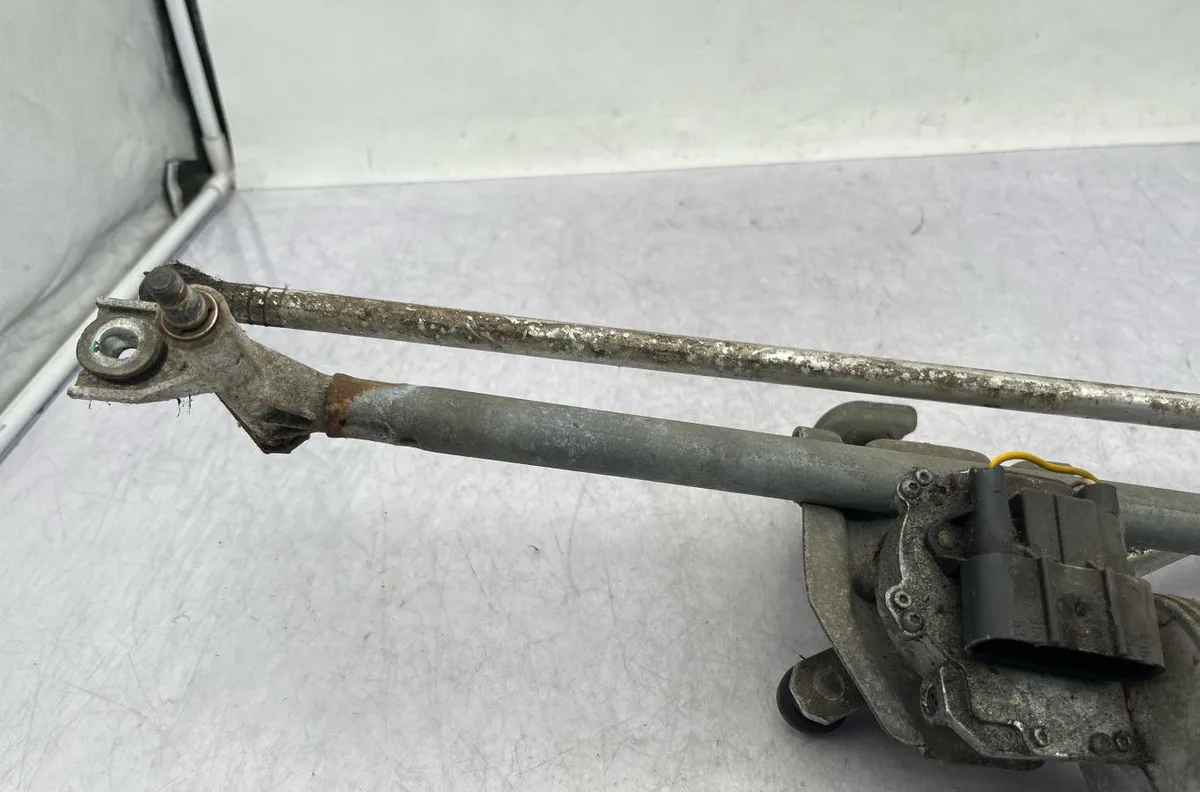 Moteur essuie-glace avant OPEL CORSA C PHASE 2 occasion