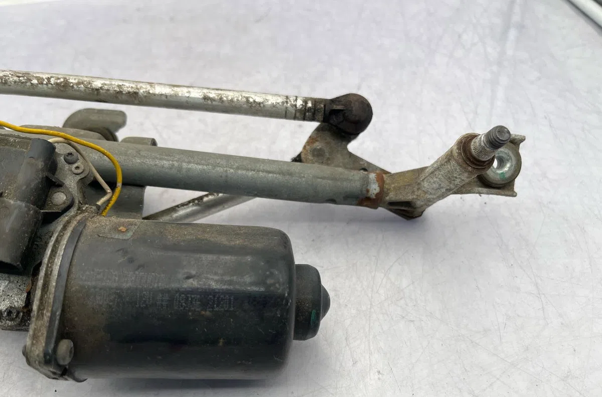 Moteur essuie-glace avant OPEL CORSA C PHASE 2 occasion