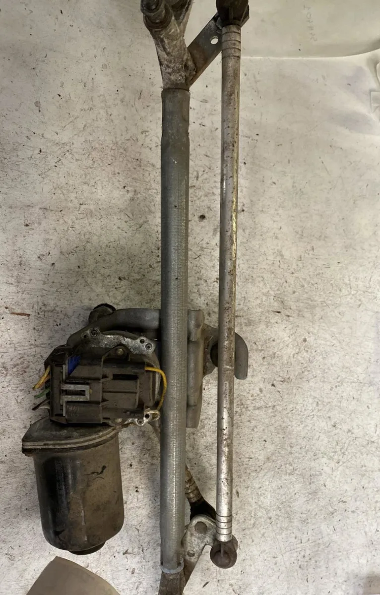 Moteur essuie-glace avant Opel CORSA C (X01) 1.2 (f08, f68) (2000-2009) occasion
