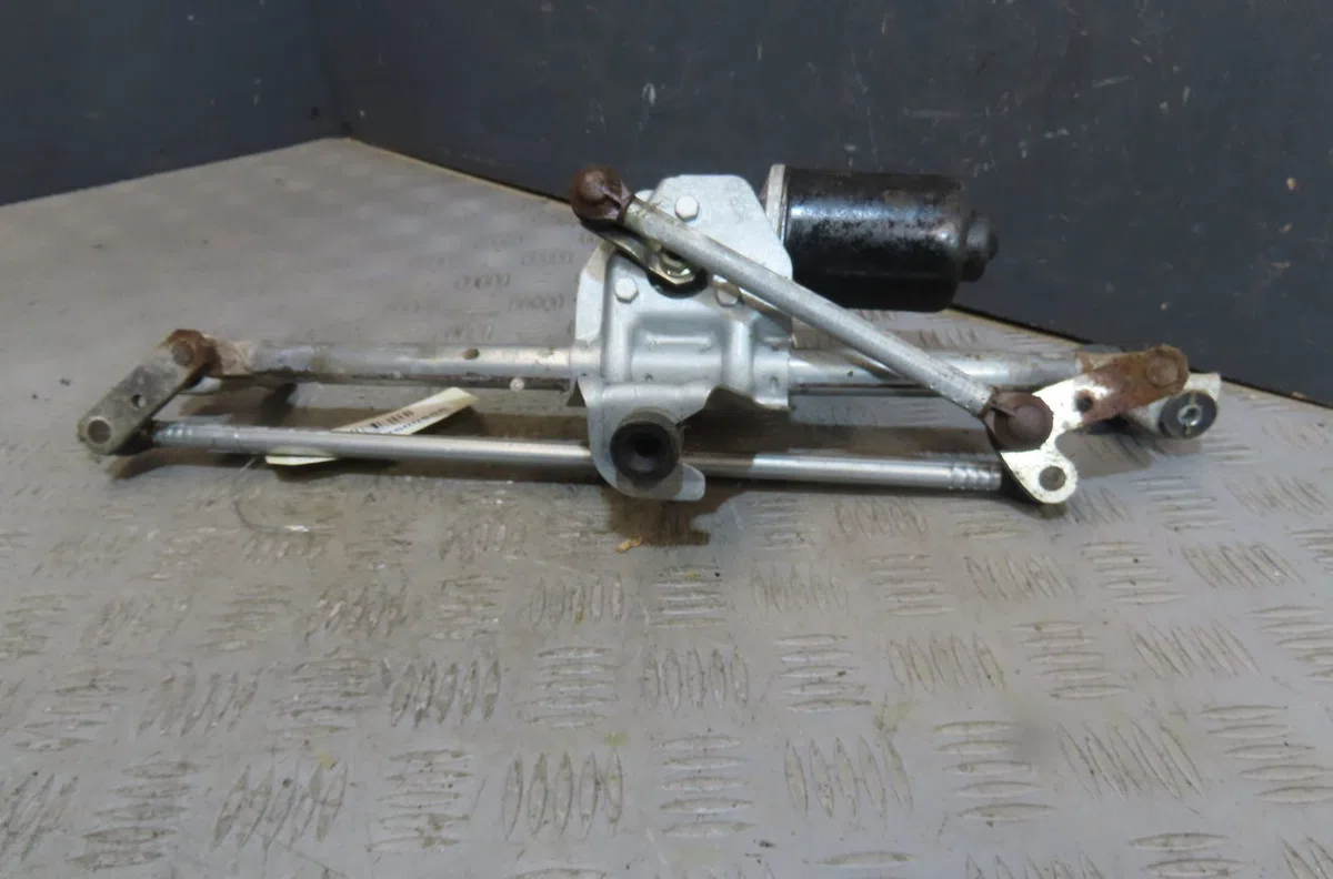 Moteur essuie-glace avant Opel CORSA C (X01) 1.2 twinport (f08, f68) (2004-2009) occasion