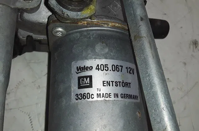 Moteur essuie-glace avant Opel CORSA D (S07) 1.2 lpg (l08, l68) (2011-2014) occasion