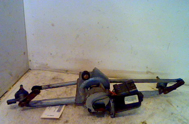 Moteur essuie-glace avant OPEL CORSA II 2000 occasion