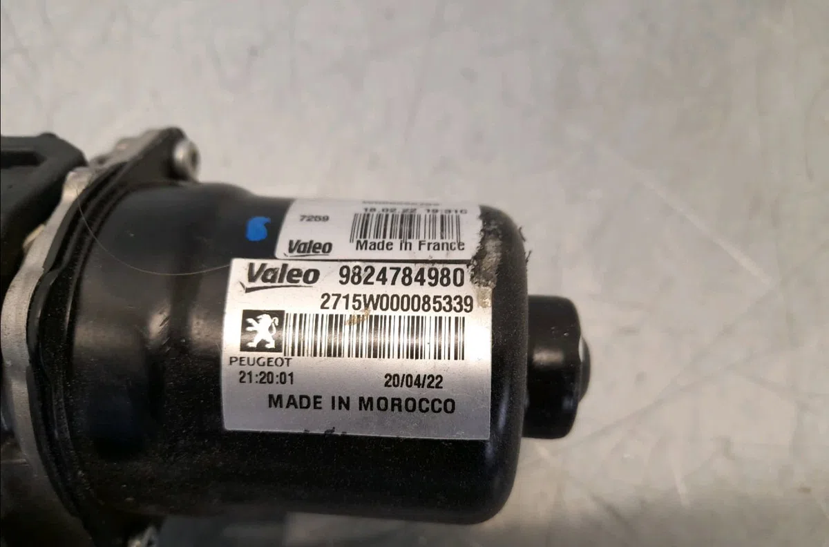 Moteur essuie-glace avant OPEL CORSA VI occasion