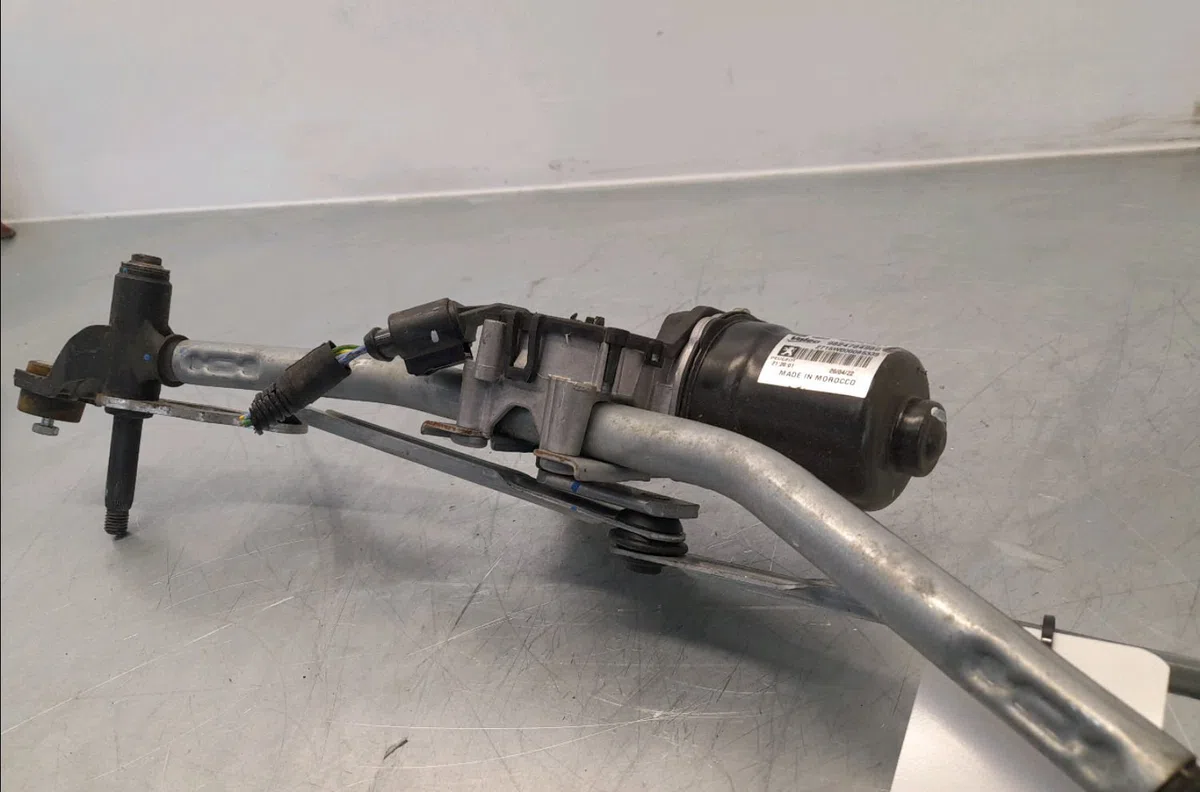 Moteur essuie-glace avant OPEL CORSA VI occasion