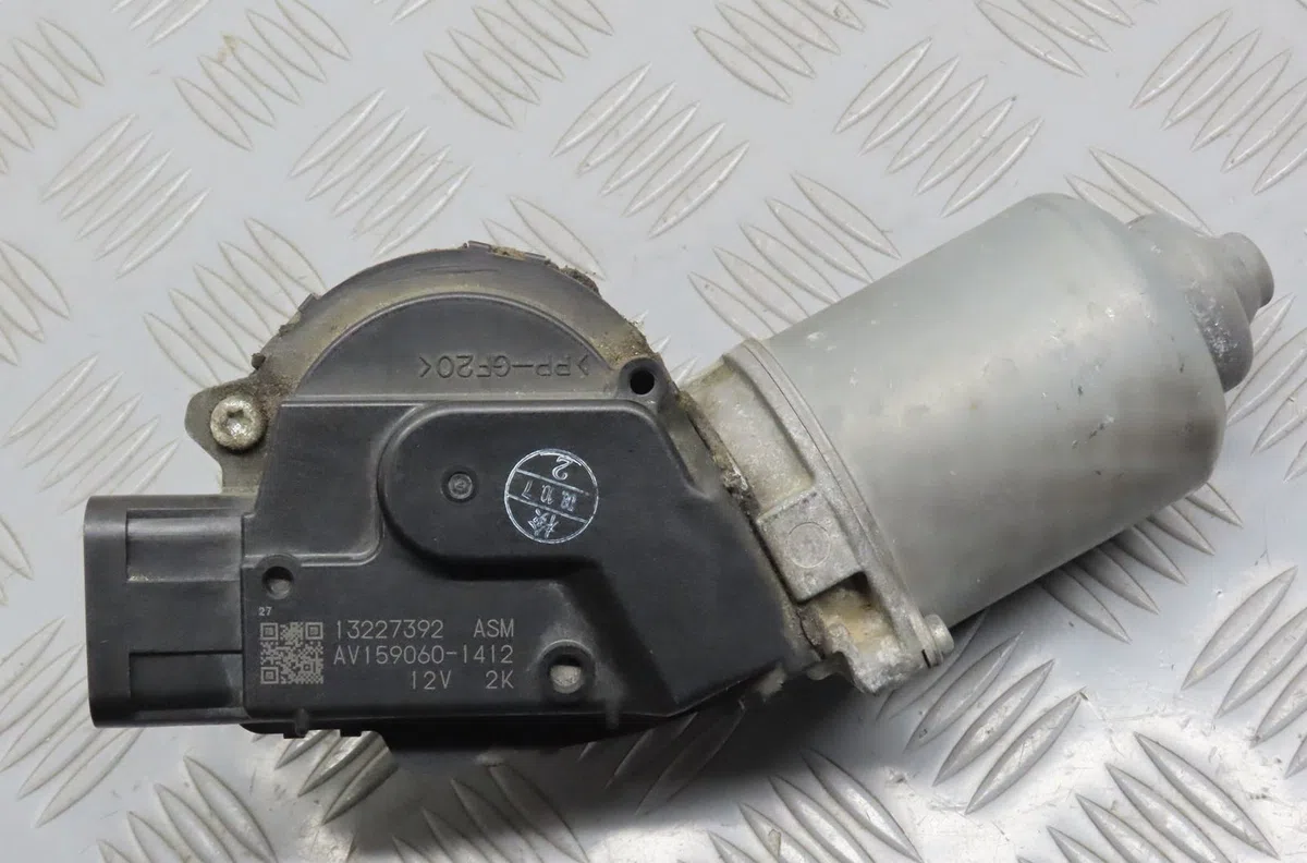 Moteur essuie-glace avant Opel INSIGNIA A A trois volumes (G09) 1.8 (69) (2008-2017) occasion