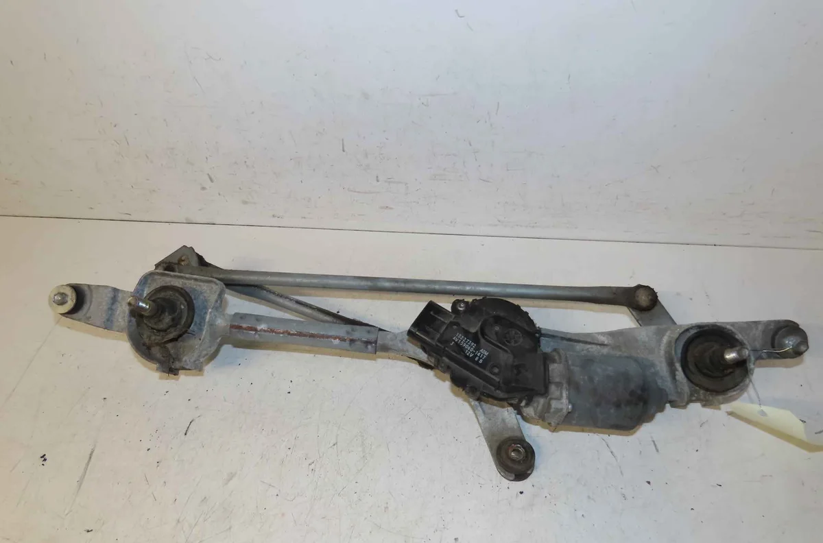 Moteur essuie-glace avant OPEL INSIGNIA occasion
