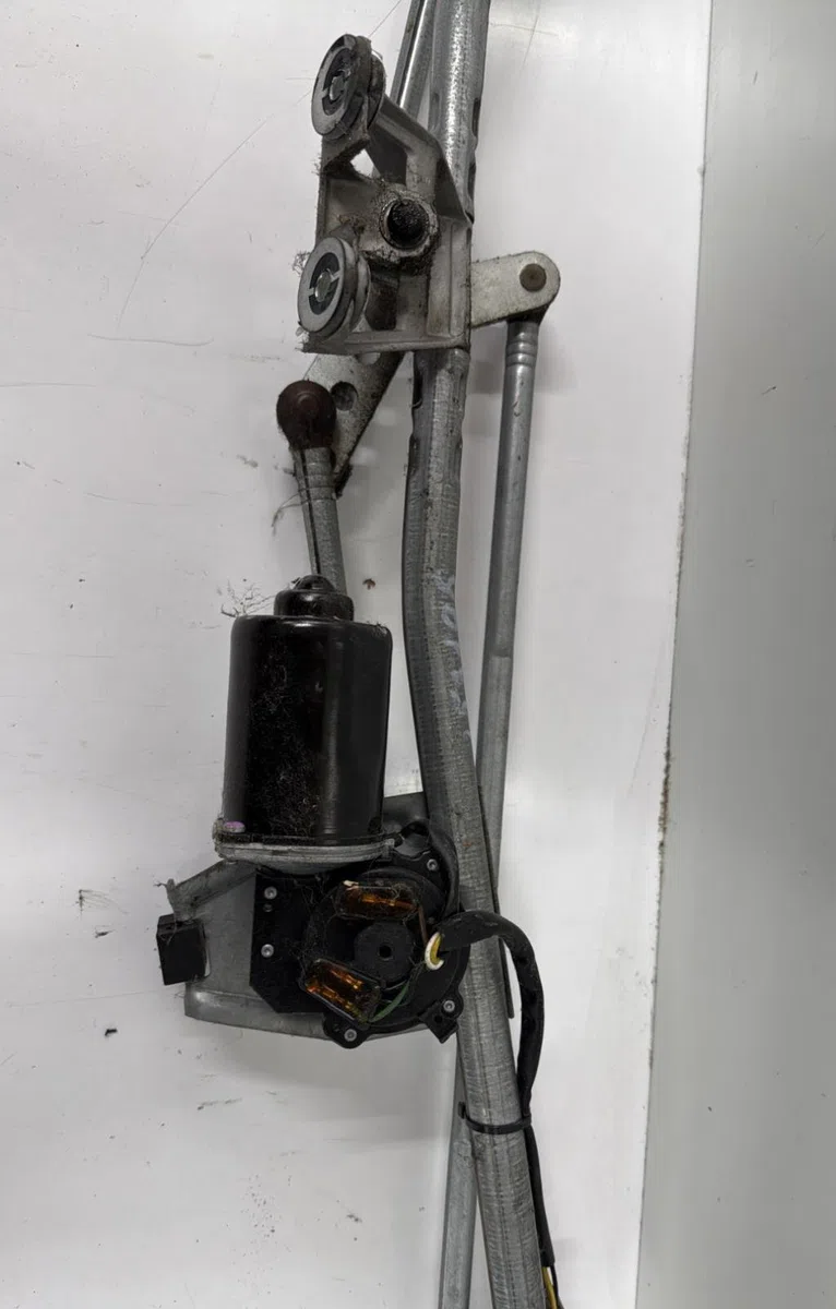 Moteur essuie-glace avant Opel MERIVA A Monospace (X03) 1.6 (e75) (2003-2010) 5 portes occasion