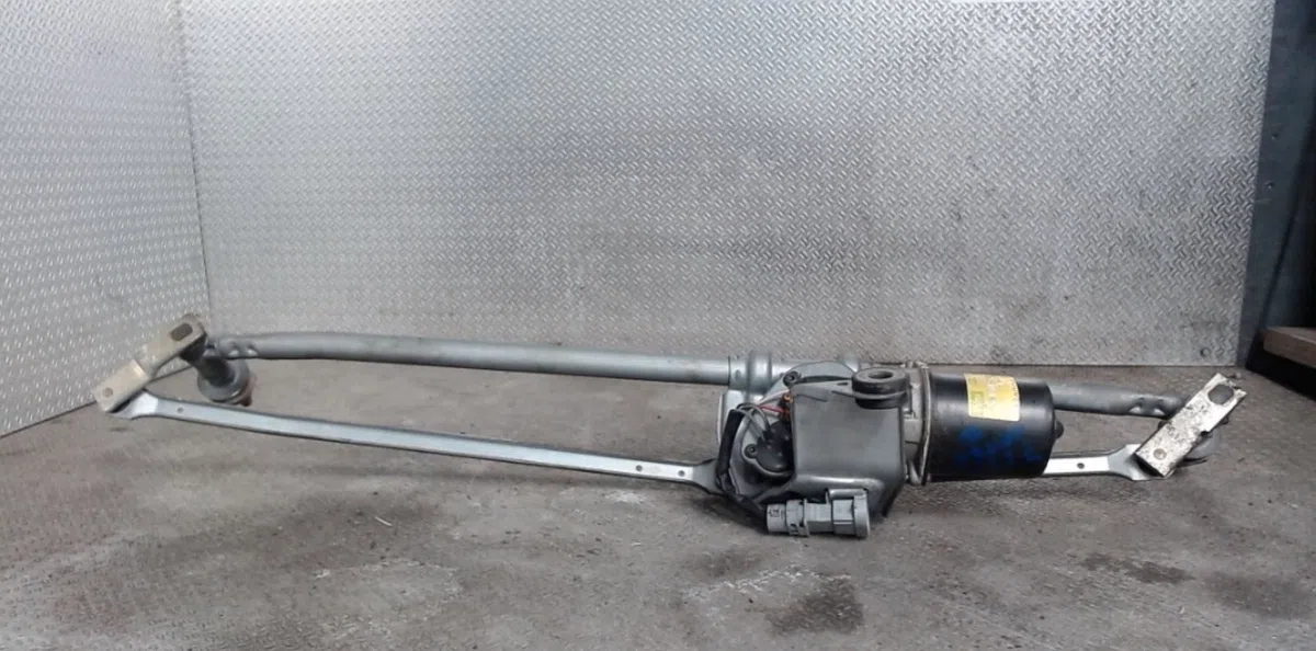Moteur essuie-glace avant Opel MOVANO A Fourgon (X70) 2.5 d (fd) (1999-2000) occasion