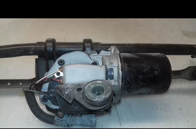 Moteur essuie-glace avant Opel MOVANO A Fourgon (X70) 3.0 dti (fd) (2003) occasion