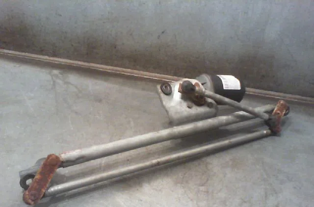 Moteur essuie-glace avant OPEL VECTRA 1999 occasion