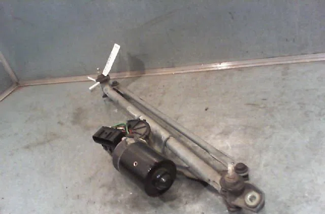 Moteur essuie-glace avant OPEL VECTRA 2001 occasion