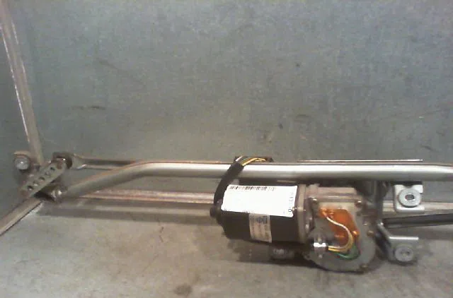 Moteur essuie-glace avant OPEL ZAFIRA 2001 occasion
