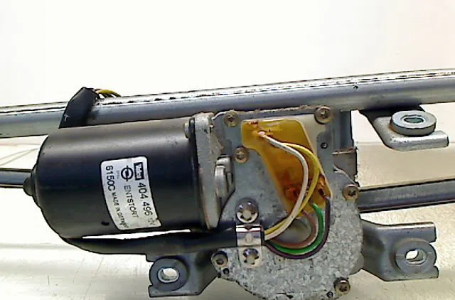 Moteur essuie-glace avant Opel ZAFIRA A Monospace (T98) 2.0 di 16v (f75) (1999-2005) 5 portes occasion